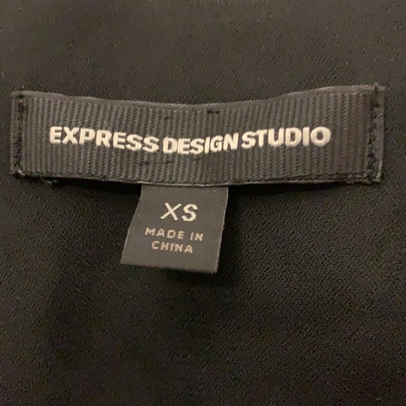 😍 2/$29 Express Design Studio 100% silk semi sheer XS - Picture 6 of 12